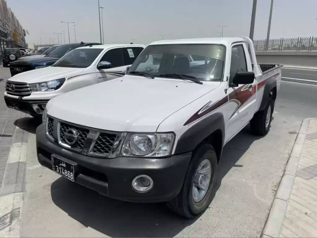 مستعملة Nissan Patriot للبيع في الدوحة #13187 - 1  صورة 
